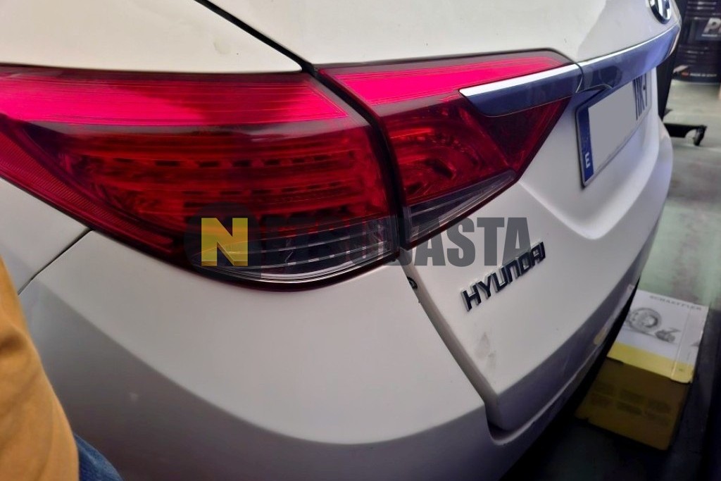 Hyundai i40 CW 1.7 CRDi BlueDrive 2012