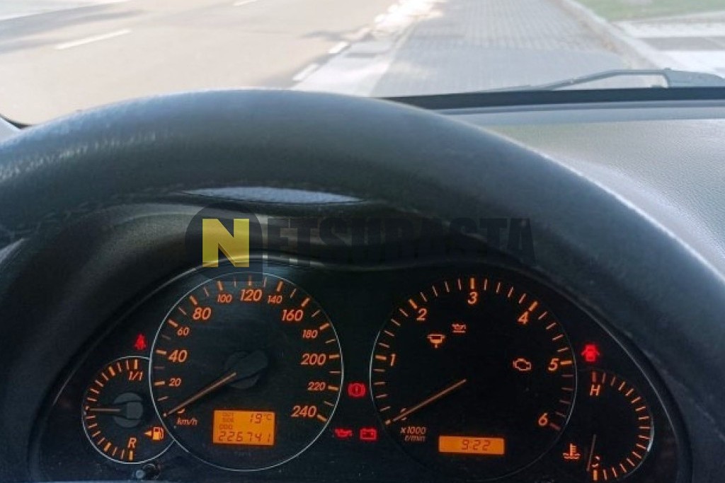 Toyota Avensis 2.0 D-4D 2003