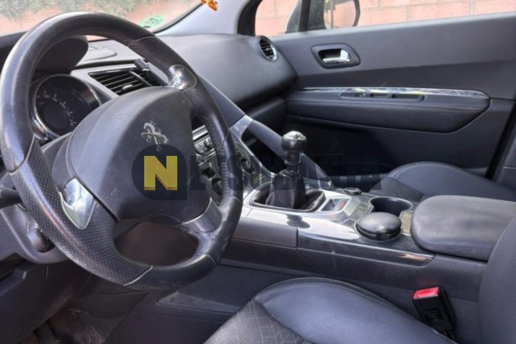 Peugeot 3008 1.2 PureTech 2015