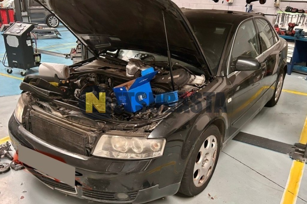 Audi A4 2.5 TDI quattro 2003