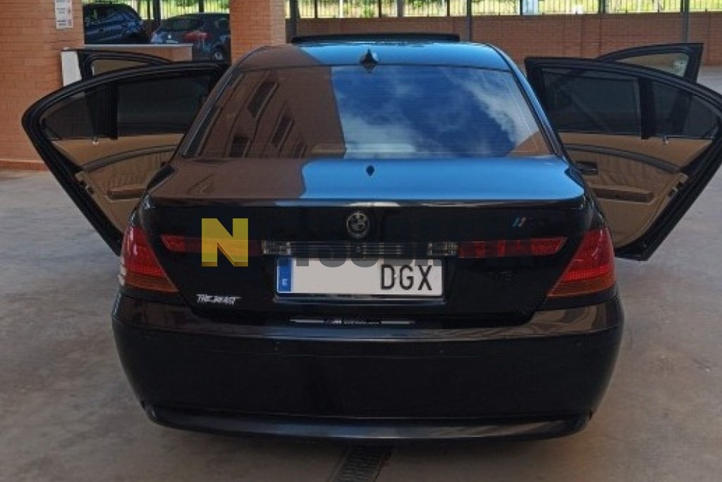 Bmw 735i 2004