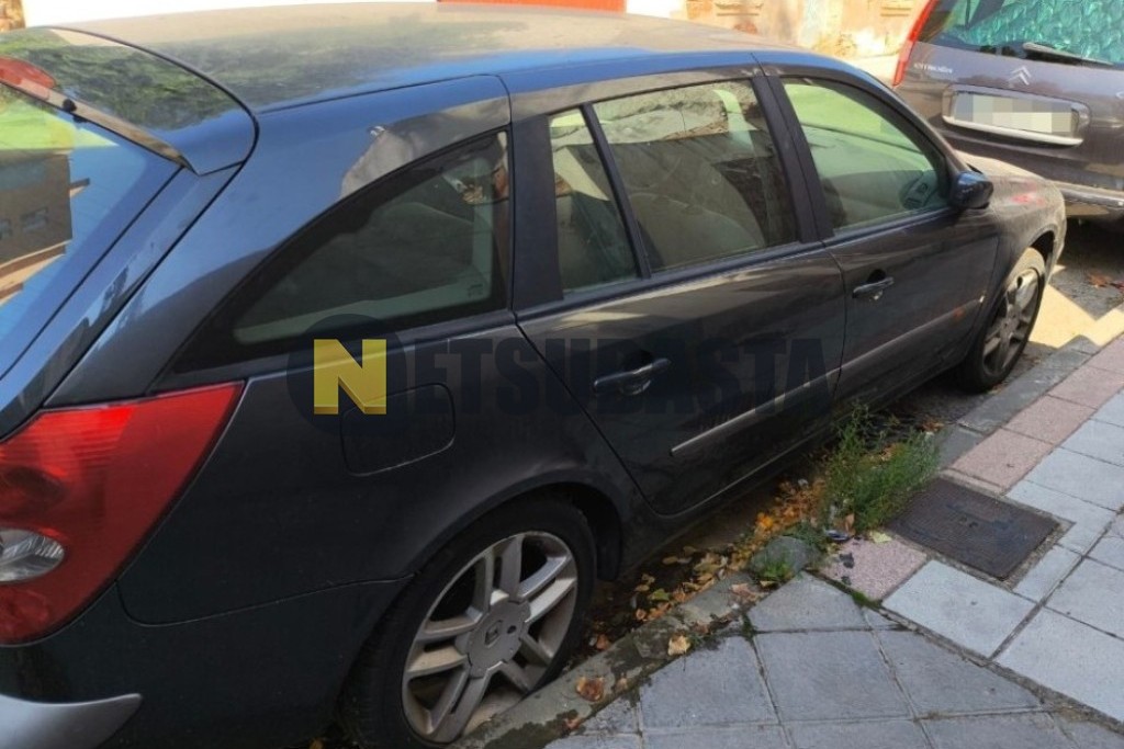 Renault Laguna Grand Tour 2.2 dCi 2003