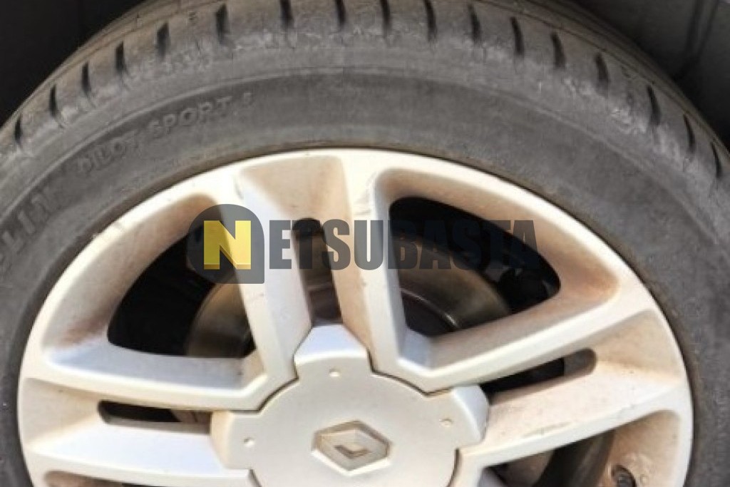 Renault Laguna Grand Tour 2.2 dCi 2003