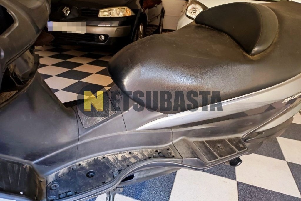 Suzuki Burgman 200 2010