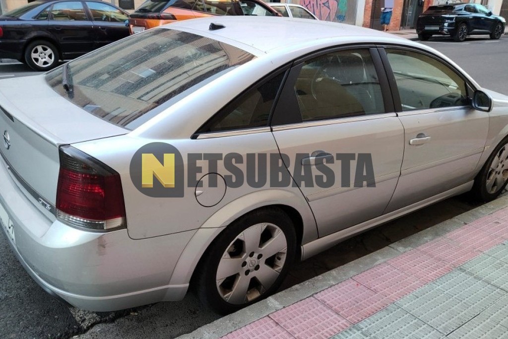 Opel Vectra GTS 2.2 DTi 2004