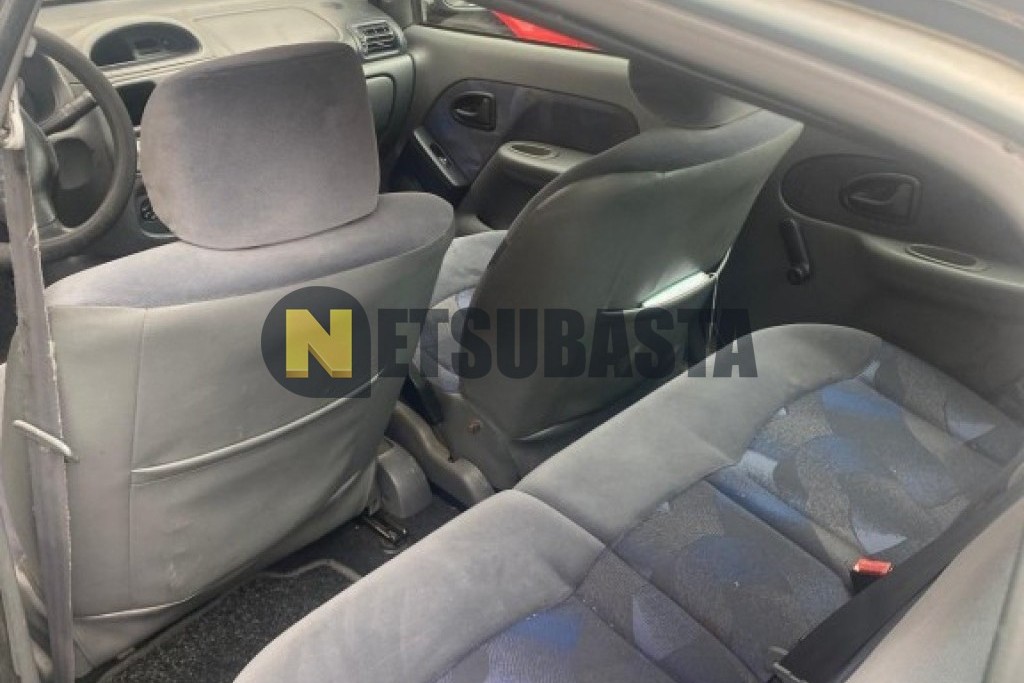 Renault Clio 1.9D 2000