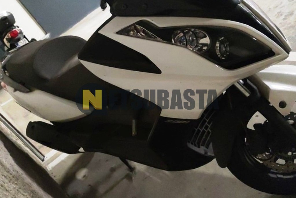 Kymco Super Dink 300i 2015