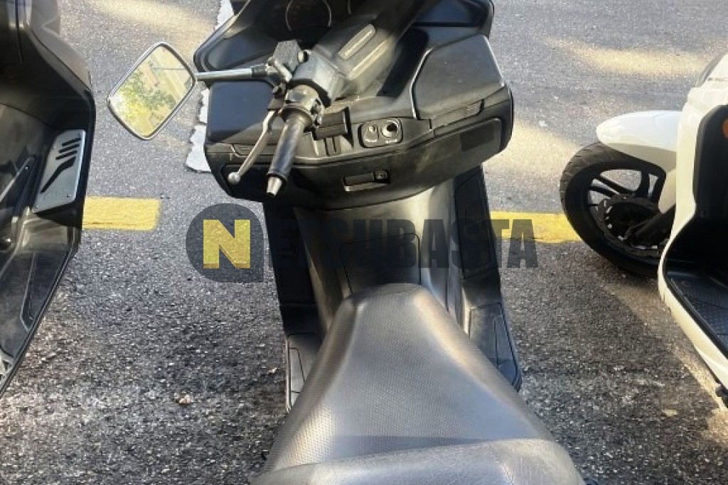 Suzuki Burgman 400 2006