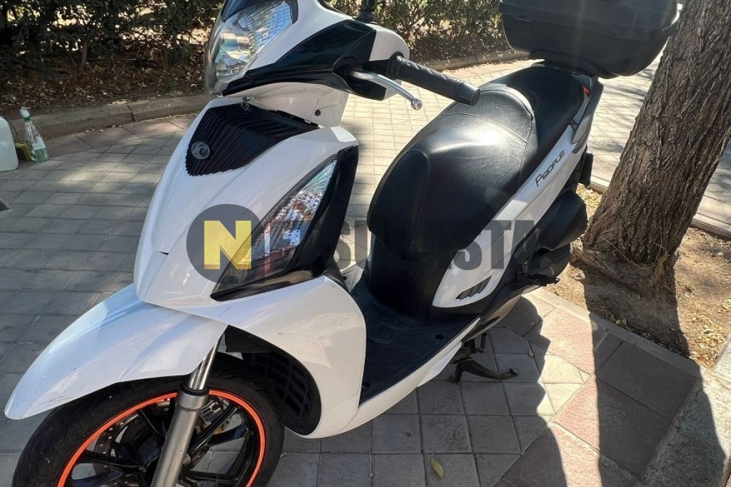 Kymco People 125 GTi 2011