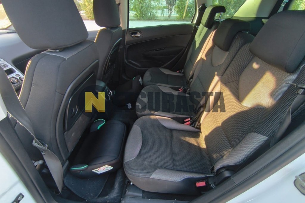 Peugeot 308 SW 1.6 e-HDi 2013