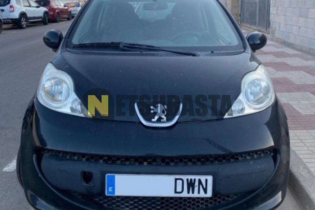 Peugeot 107 1.0i 2006