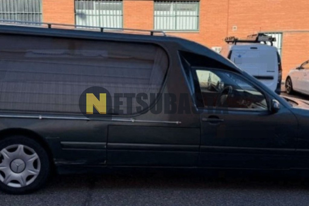 Mercedes-Benz E 220 CDI Aut. (Fúnebre) 2003