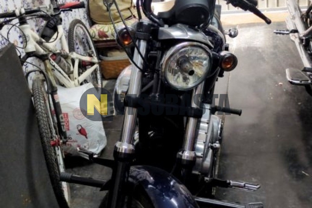Harley-Davidson Sportster 883 Superlow 2013