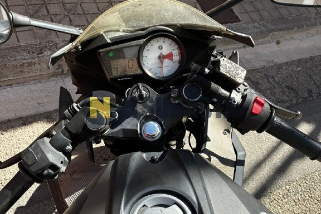 Yamaha YZF R 125 2012