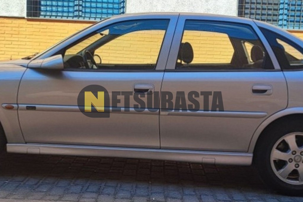 Opel Vectra 1.8 2001