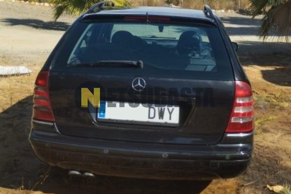Mercedes-Benz C 270 CDI Familiar Aut 2001