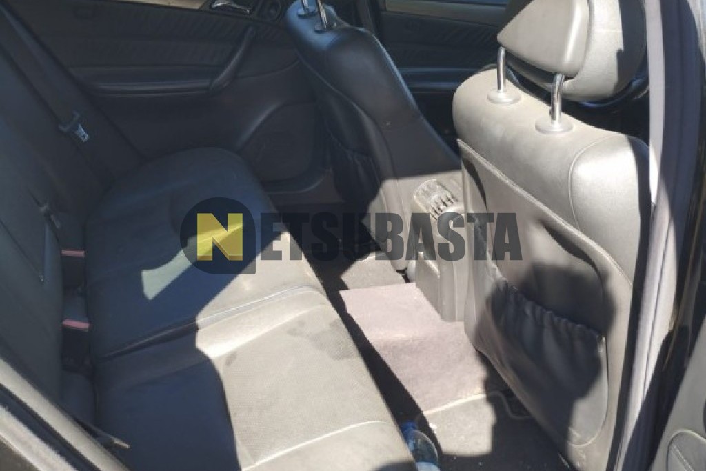 Mercedes-Benz C 270 CDI Familiar Aut 2001