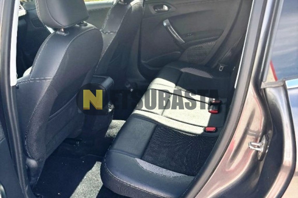 Peugeot 2008 1.2 PureTech 2015