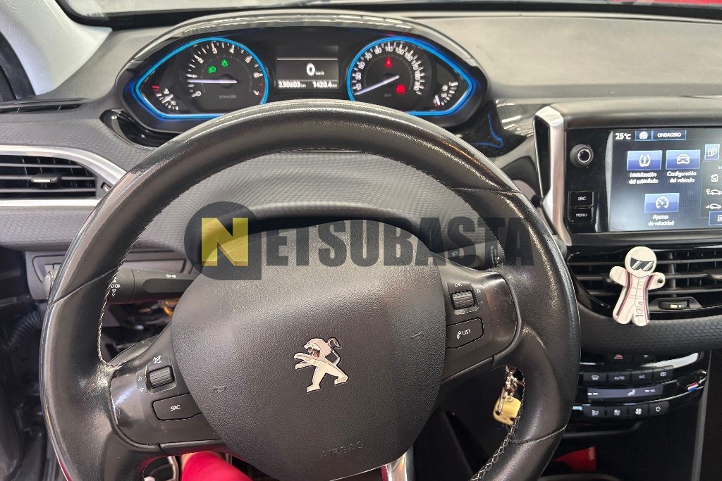 Peugeot 2008 1.2 PureTech 2015