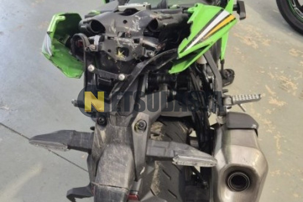 Kawasaki ZX 4RR 2025