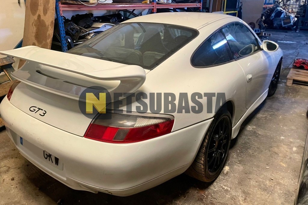 Porsche 911 Carrera Coupé 2000