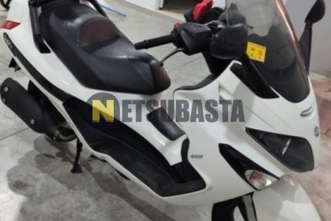 Suzuki Burgman 200 2015