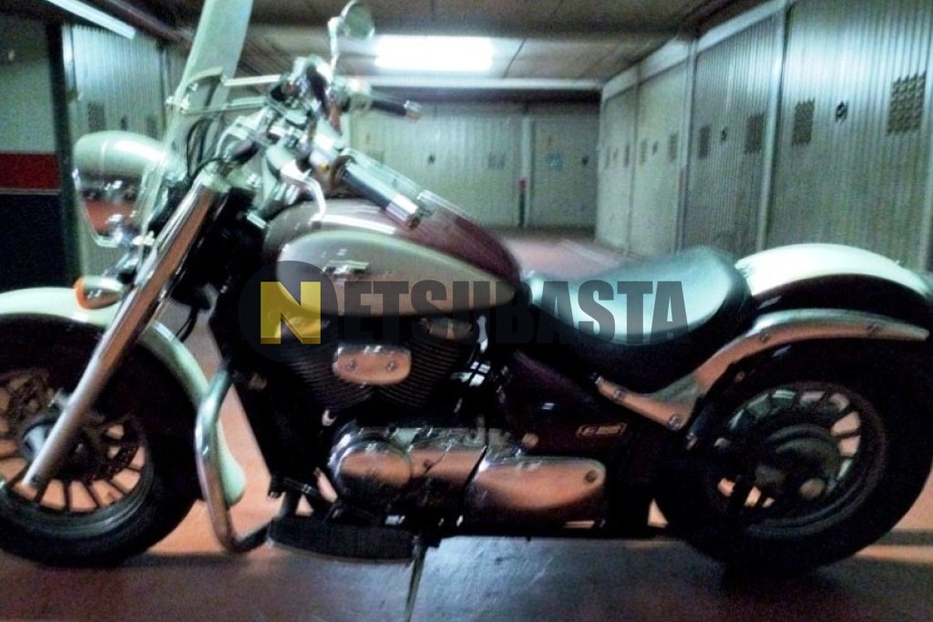 Suzuki Intruder C800 2010