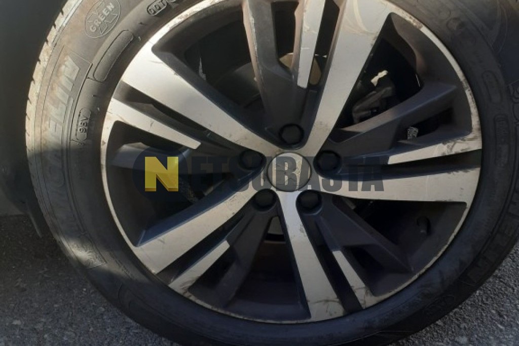 Peugeot 5008 1.2 PureTech 2017