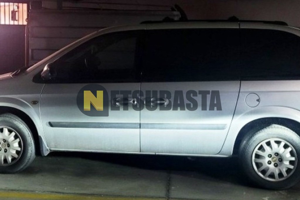 Chrysler Voyager 2.5 CRD 2004