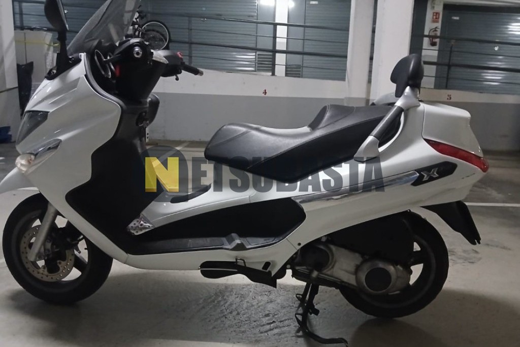 Piaggio X EVO 250 2010