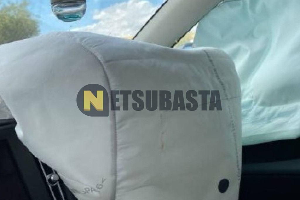 Volvo XC40 B3 2025