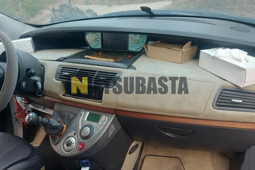 Lancia Phedra 2.2 16V JTD 2003