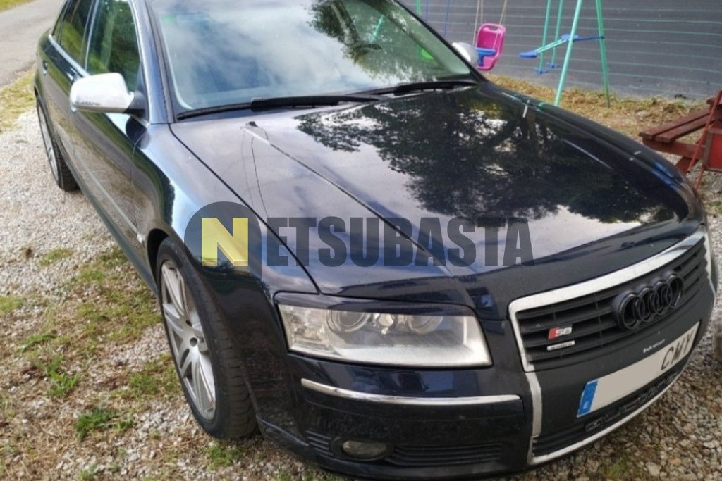 Audi A8 3.7 quattro tiptronic 6 vel. 2003