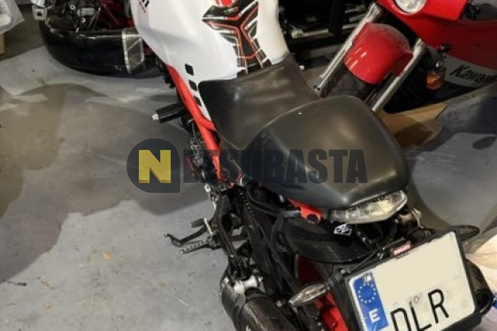 Ducati MONSTER 620 2005