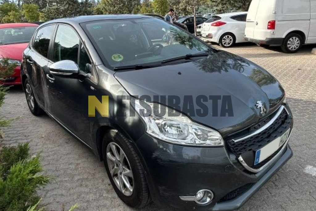 Peugeot 208 1.6 HDi 2014