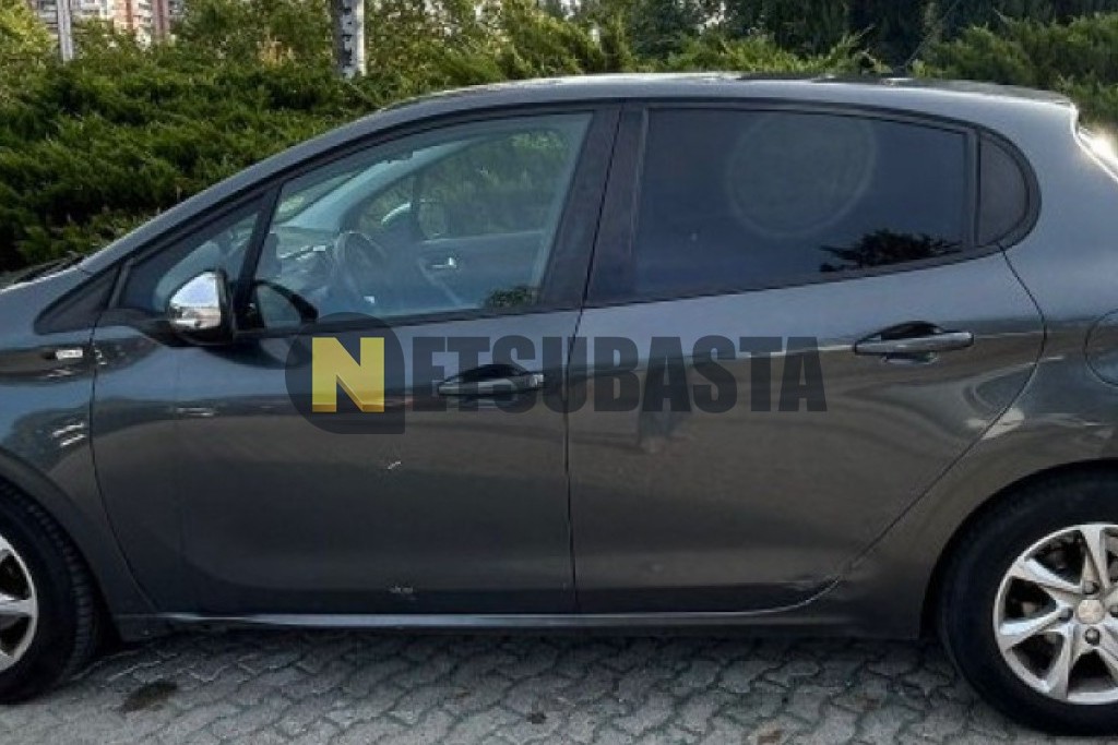 Peugeot 208 1.6 HDi 2014