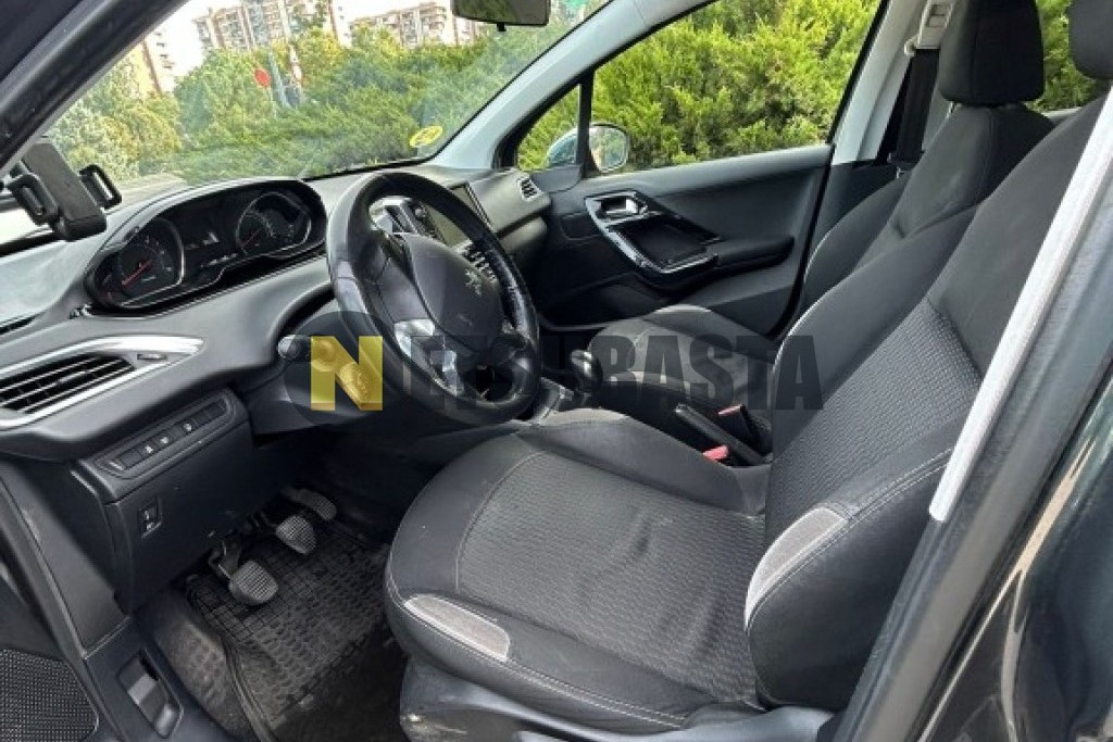 Peugeot 208 1.6 HDi 2014