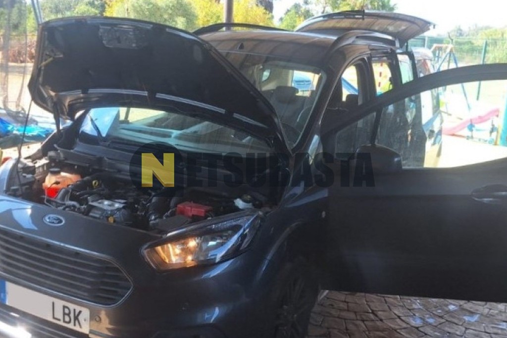 Ford Tourneo Courier 1.0 EcoBoost 2019