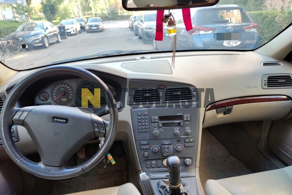 Volvo S60 2.4 2002