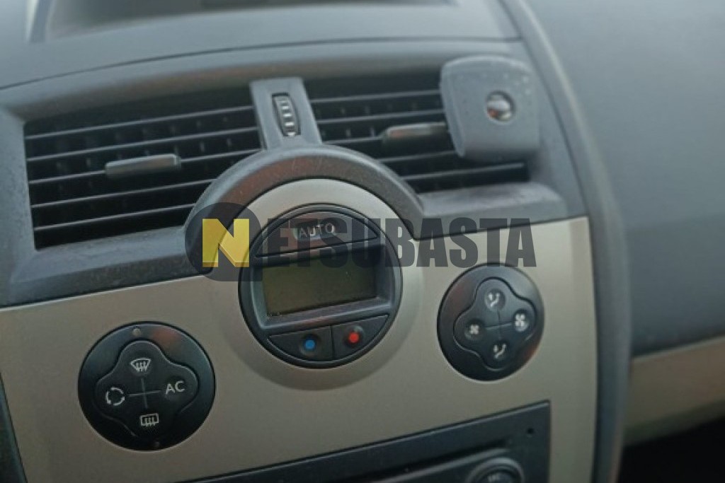 Renault Megane Sedan 1.6 16v 2005