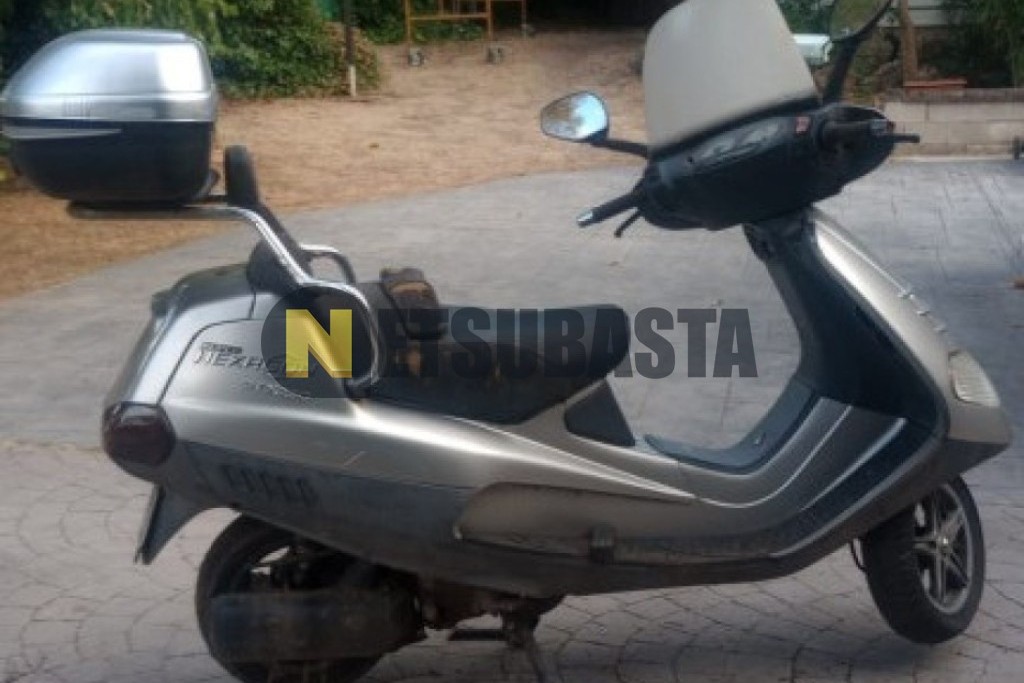 Piaggio Hexagon GTX 250 2003