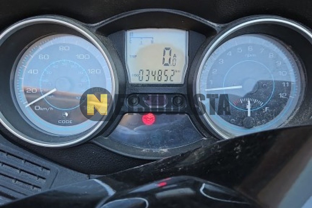 Piaggio X EVO 125 2015