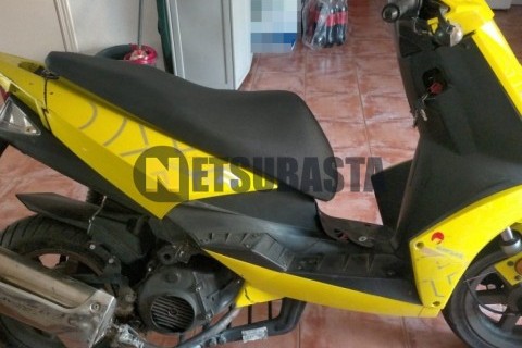 Zitmuv Black Razer 125E 2022