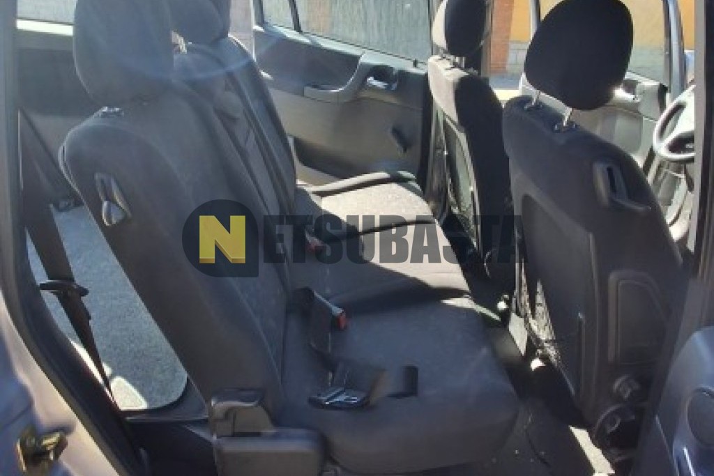 Opel Zafira 2.0 DTi 16V 2001