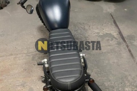 Zitmuv Black Razer 125E 2022