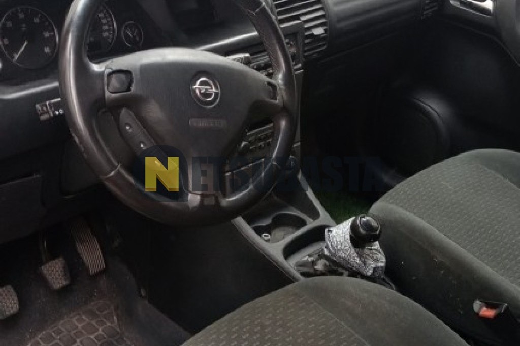 Opel Zafira 2.2 DTi 16V 2003