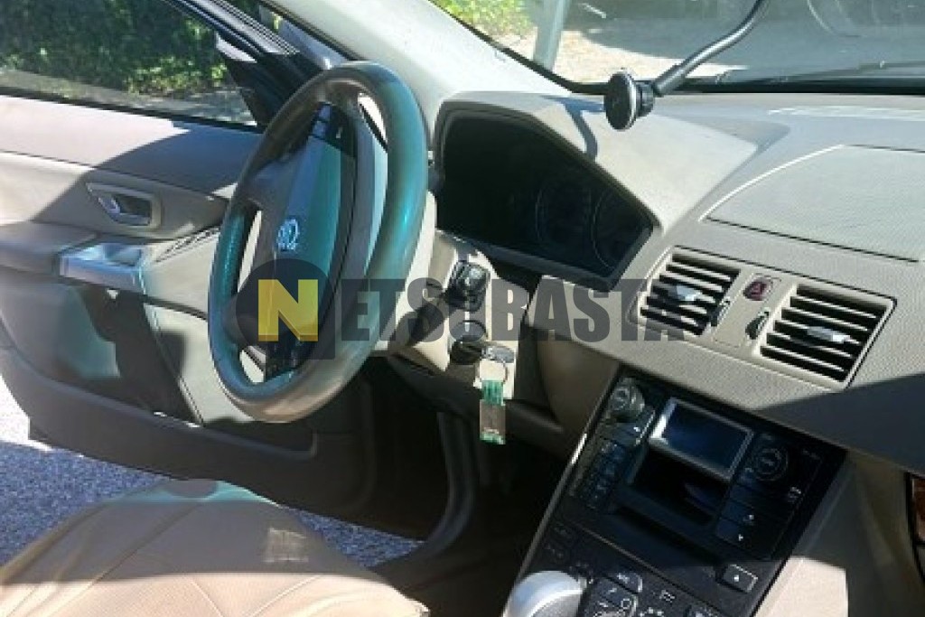 Volvo XC90 T6 2004