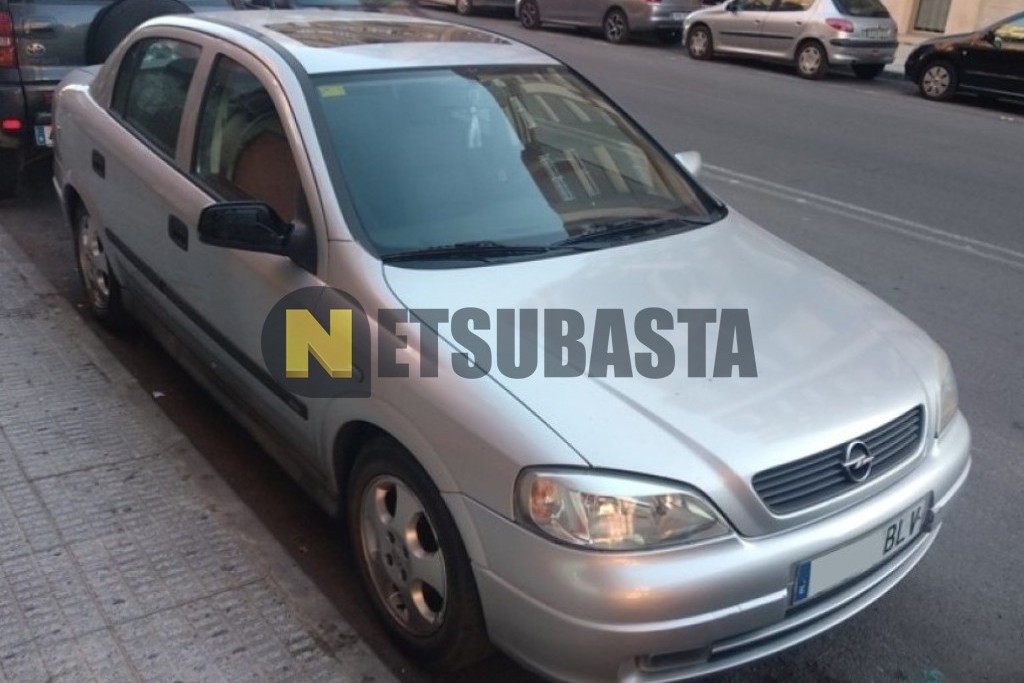 Opel Astra 5p 1.6 16V 2001