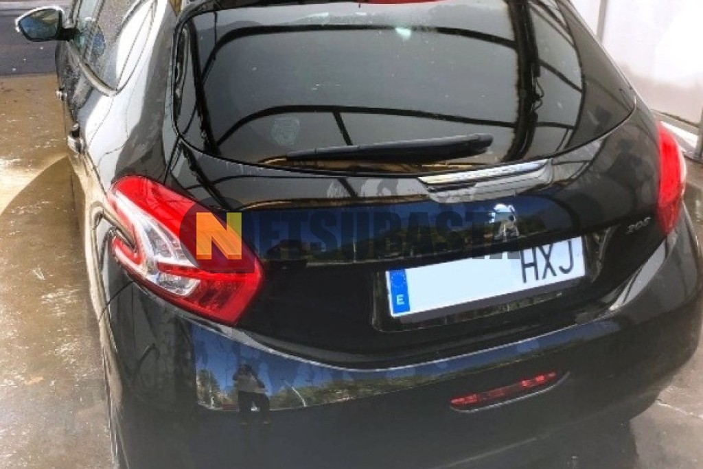 Peugeot 208 1.2 PureTech 2014