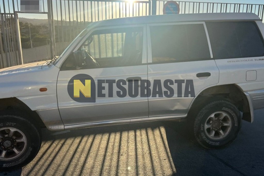Mitsubishi Montero Largo 2.5 Tdi GLX 2000